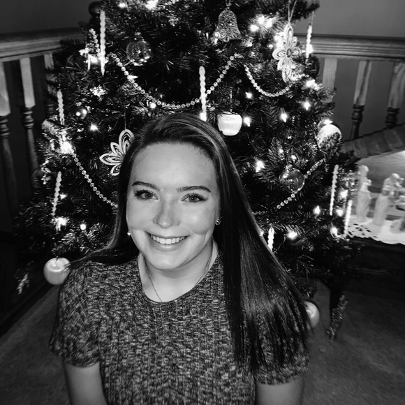 Meet your Posher, Bailey - Picture 1 of 1